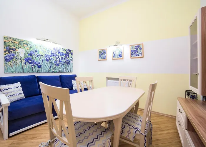 Hotel On Rynok Square 3*